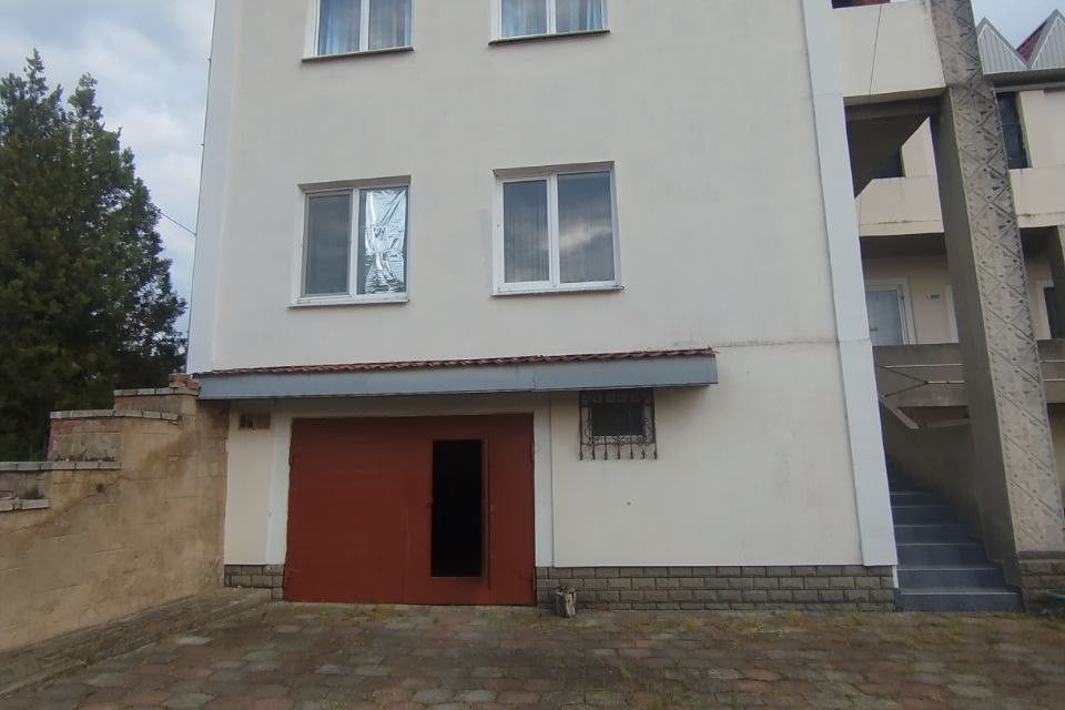 Продаётся 3-этажный дом, 454.4 м²
