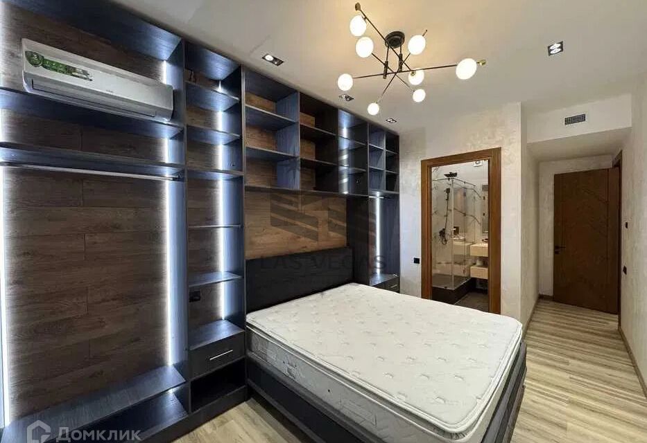 Сдаётся 2-комнатная квартира, 65 м²