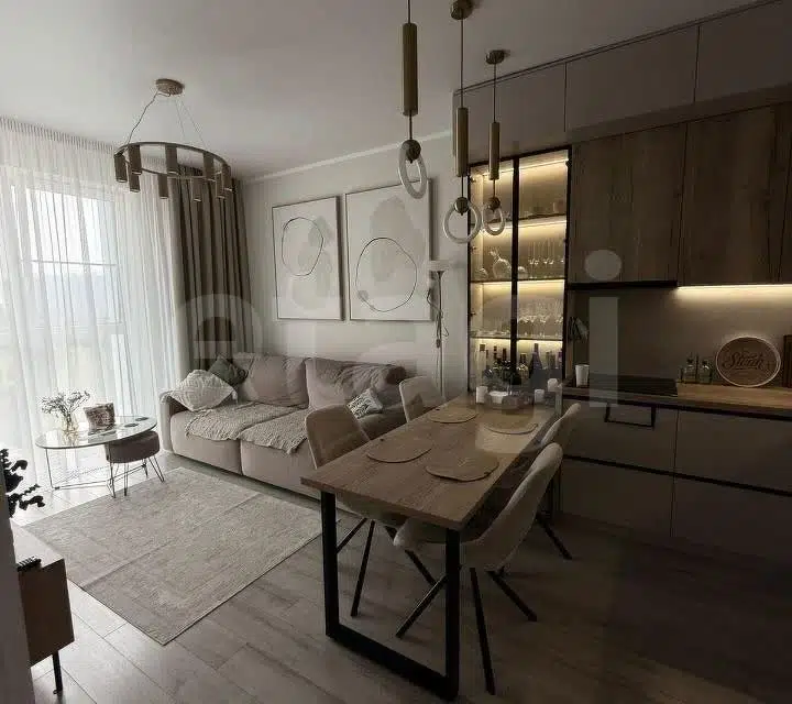 Продаётся 4-комнатная квартира, 76.7 м²
