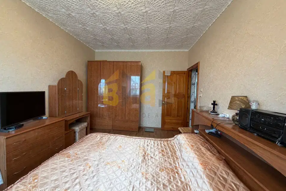 Продаётся 2-комнатная квартира, 82 м²