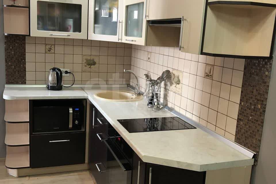 Продаётся 1-комнатная квартира, 40.7 м²