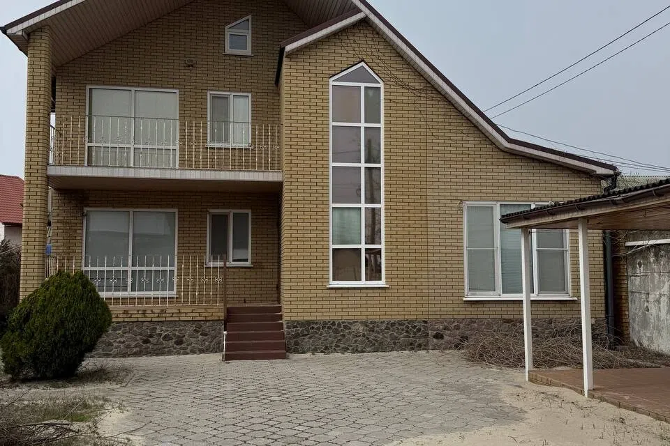 Продаётся 2-этажный дом, 141.4 м²