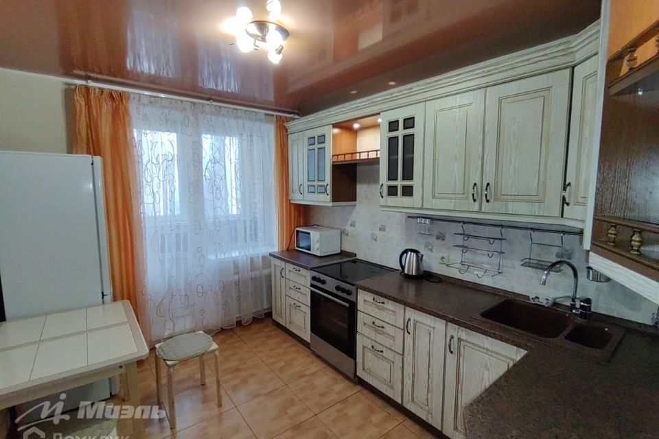 Сдаётся 2-комнатная квартира, 55.5 м²