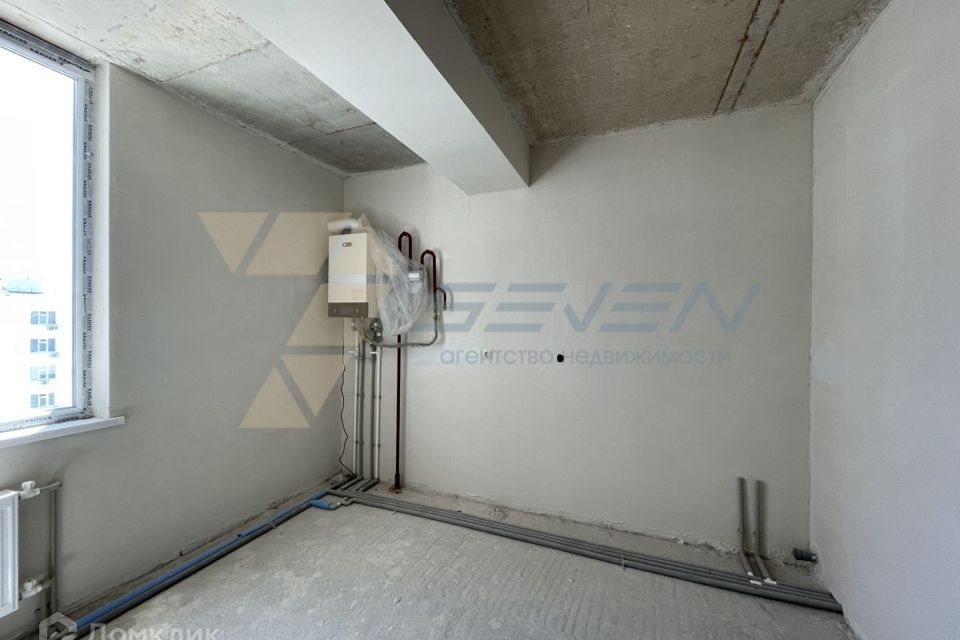 Продаётся 1-комнатная квартира, 63.5 м²