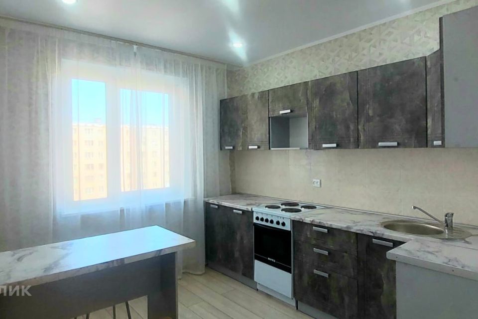 Продаётся 4-комнатная квартира, 82 м²
