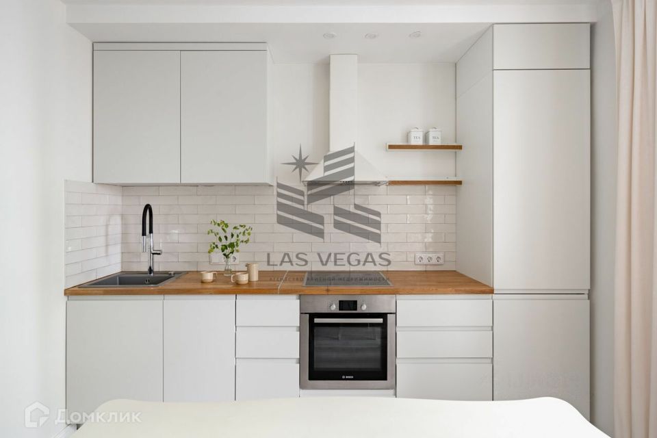 Сдаётся 1-комнатная квартира, 53 м²