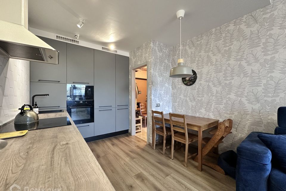 Продаётся 1-комнатная квартира, 41.5 м²