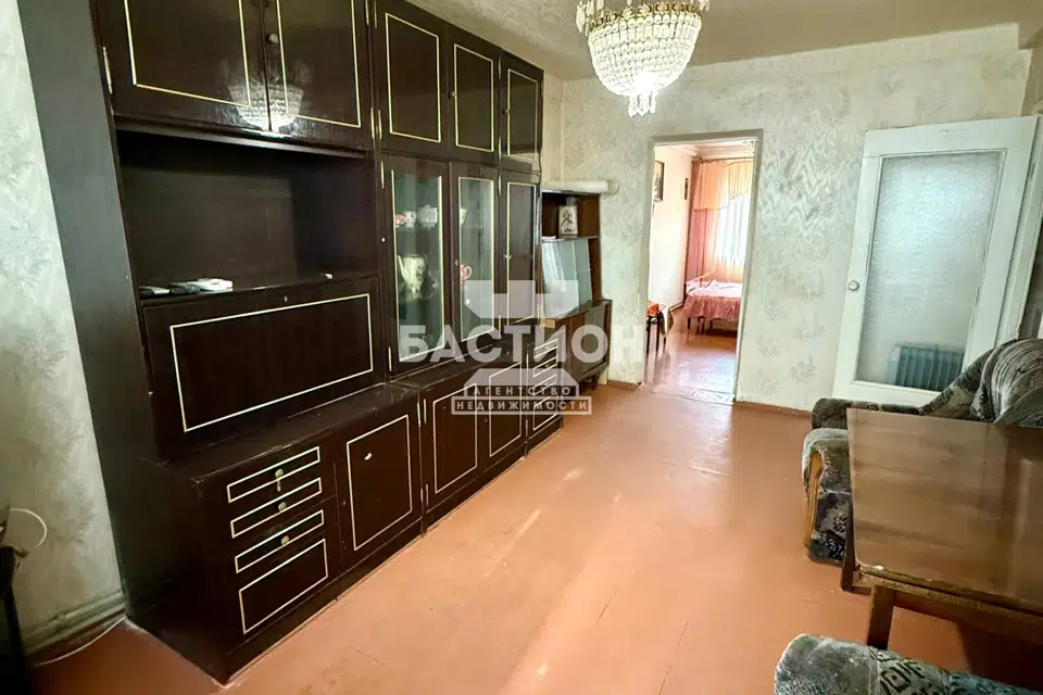 Продаётся 4-комнатная квартира, 73.4 м²