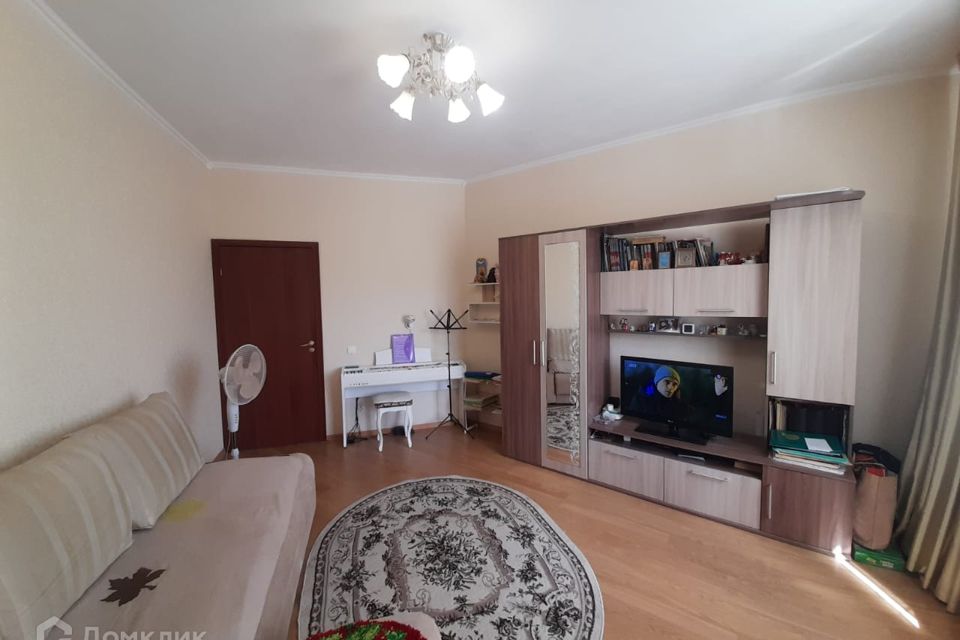 Продаётся 1-комнатная квартира, 45.3 м²