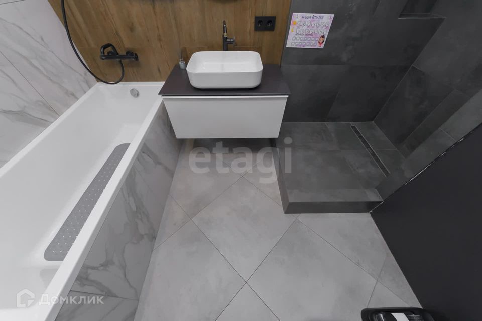 Продаётся 2-комнатная квартира, 59.4 м²