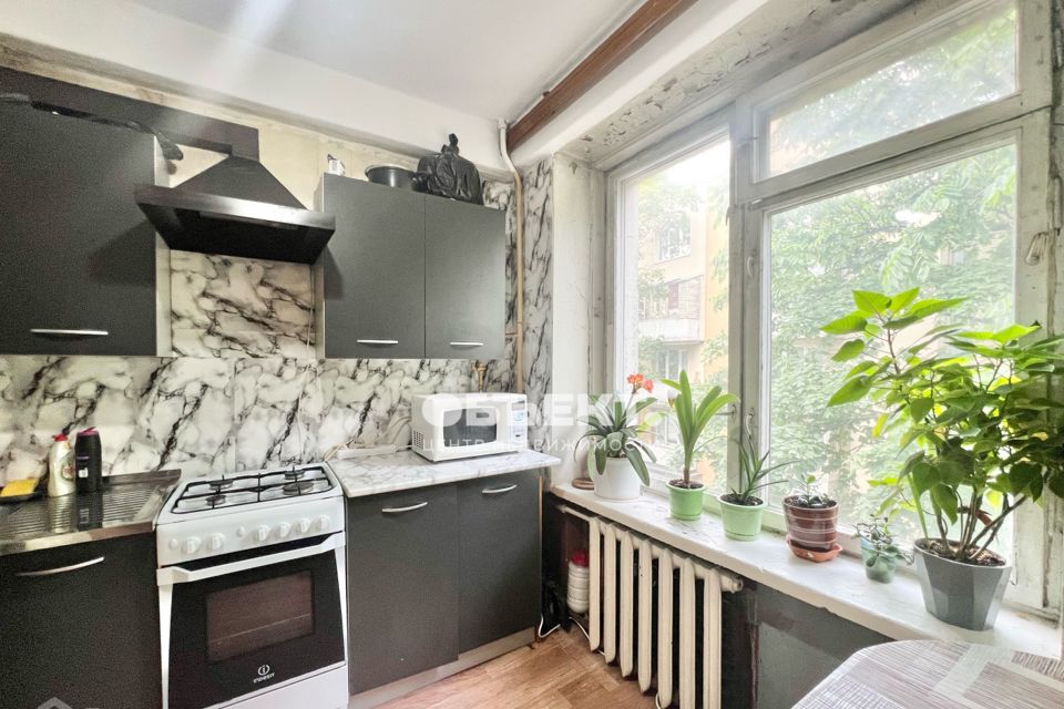 Продаётся 3-комнатная квартира, 58.1 м²