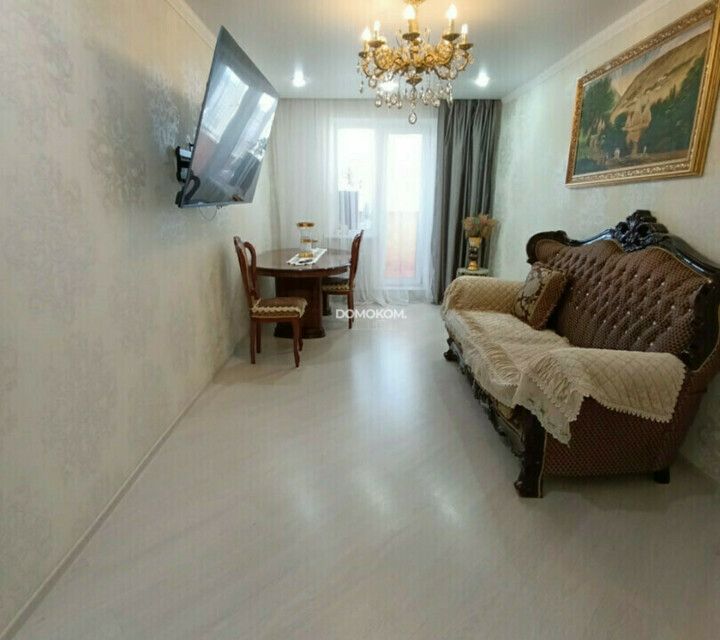 Продаётся 4-комнатная квартира, 79.7 м²