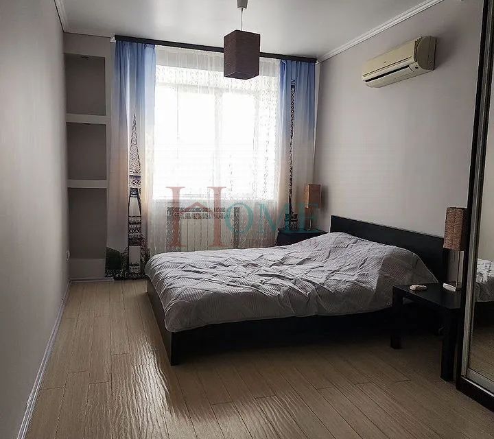 Сдаётся 2-комнатная квартира, 61 м²