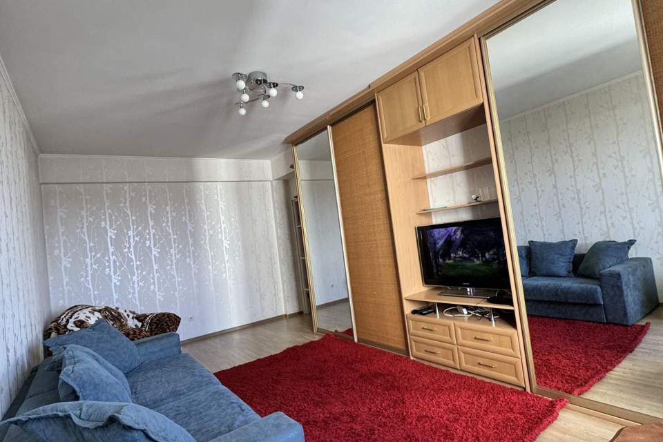 Сдаётся 2-комнатная квартира, 74.8 м²
