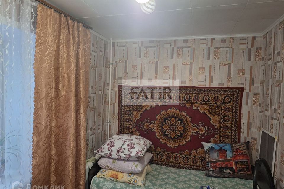 Продаётся 4-комнатная квартира, 59.7 м²