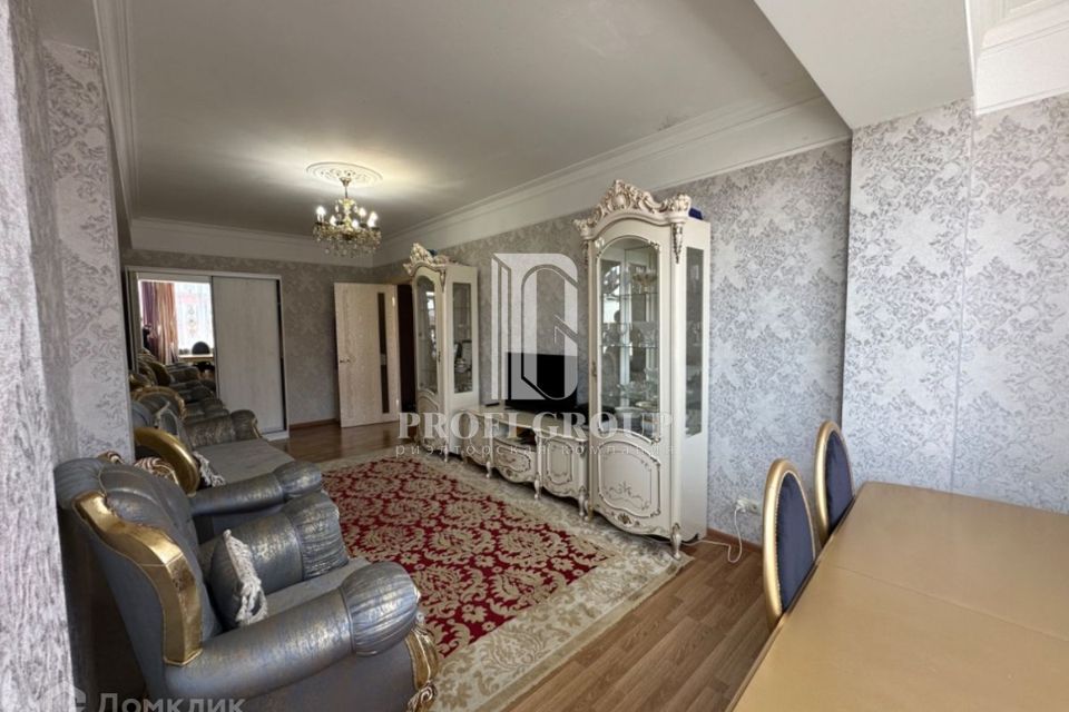 Продаётся 1-комнатная квартира, 55 м²