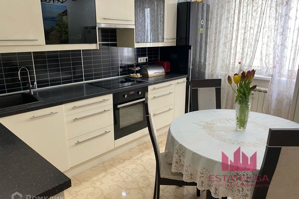 Продаётся 3-комнатная квартира, 72.5 м²