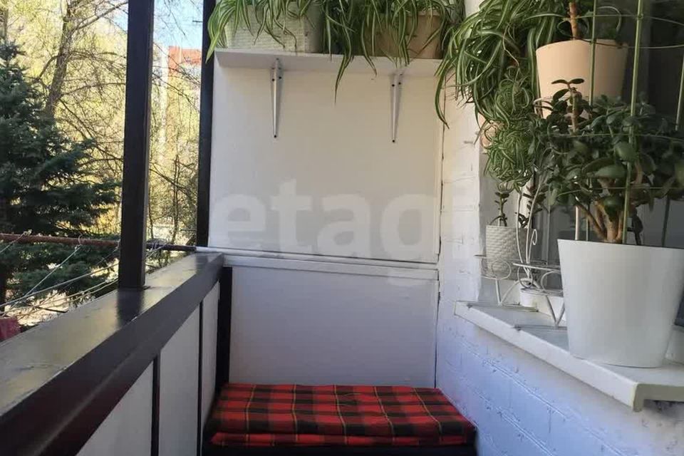 Продаётся 3-комнатная квартира, 55.5 м²