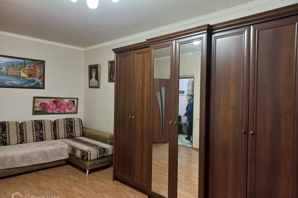Сдаётся 1-комнатная квартира, 60 м²