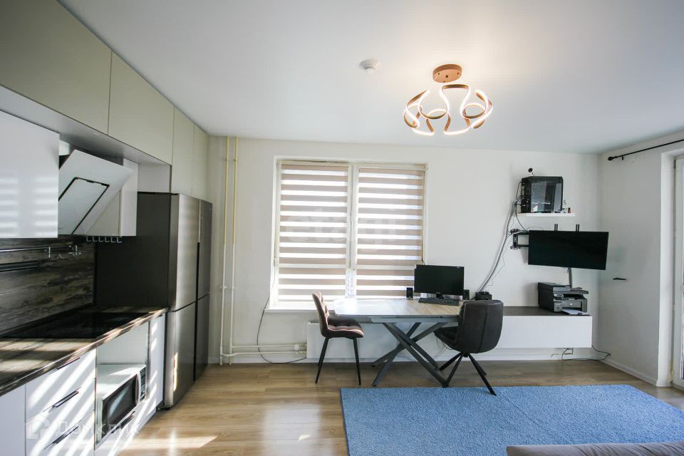 Продаётся 2-комнатная квартира, 55.5 м²