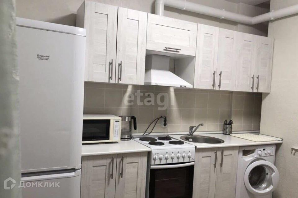 Продаётся 1-комнатная квартира, 37.6 м²