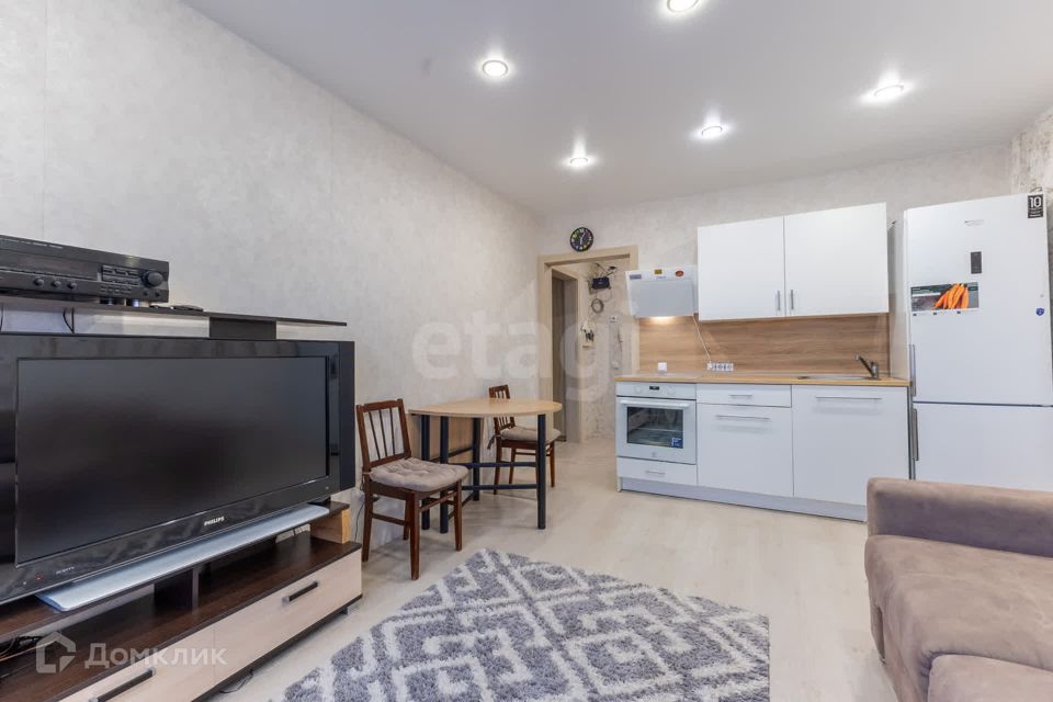 Продаётся 1-комнатная квартира, 41.7 м²
