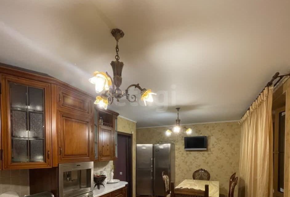 Сдаётся 3-комнатная квартира, 120 м²