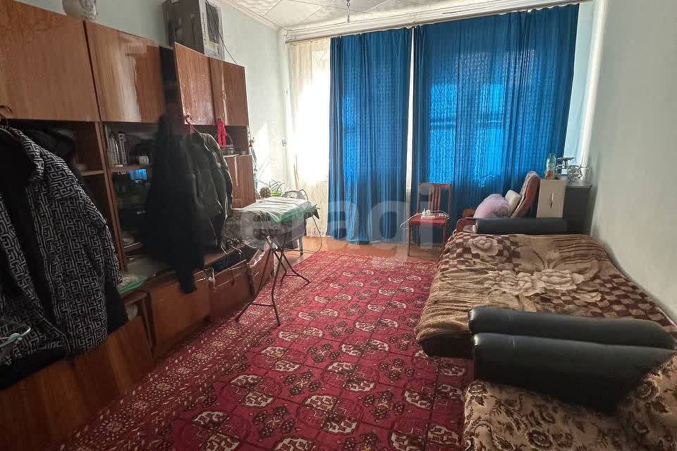 Продаётся 3-комнатная квартира, 65.5 м²
