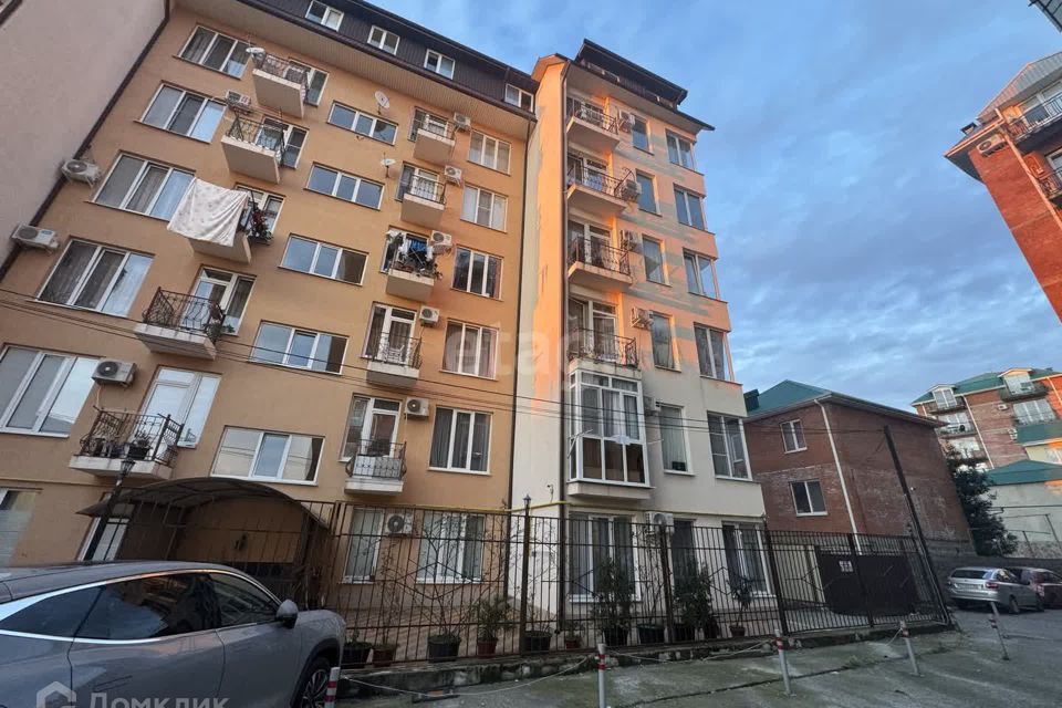 Продаётся 1-комнатная квартира, 43.6 м²