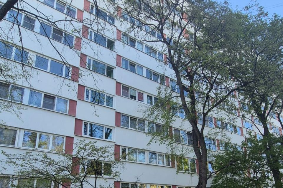 Продаётся 3-комнатная квартира, 56.9 м²