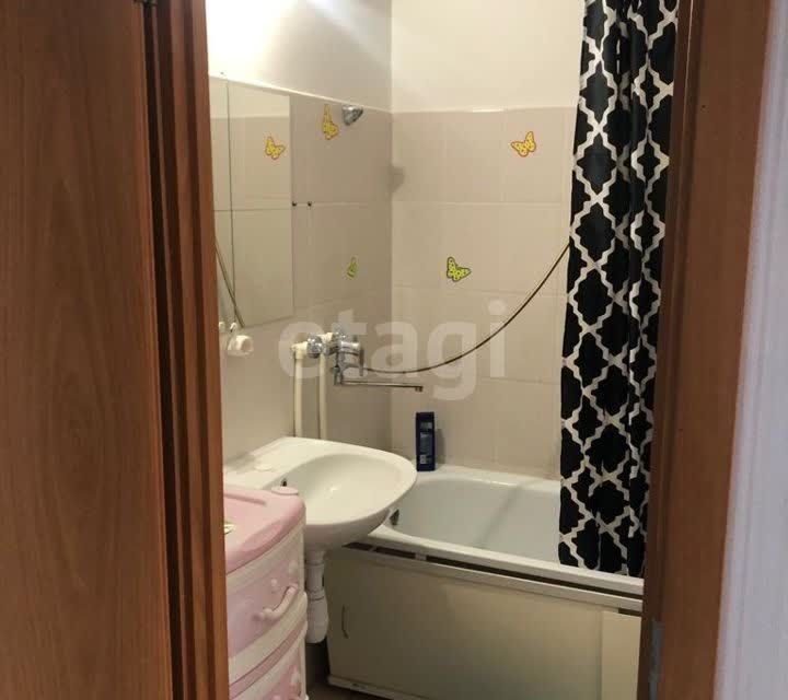 Продаётся 3-комнатная квартира, 68.5 м²