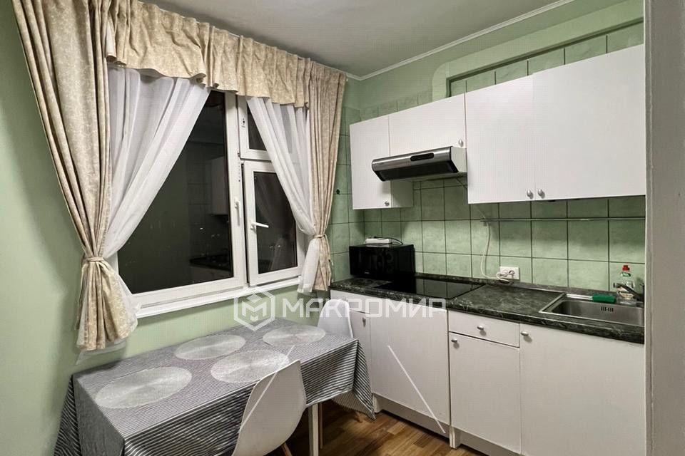 Сдаётся 1-комнатная квартира, 38 м²