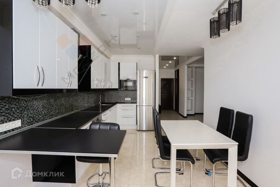Продаётся 2-комнатная квартира, 68.7 м²
