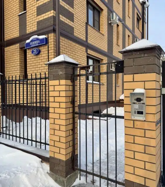 Продаётся 4-комнатная квартира, 120 м²