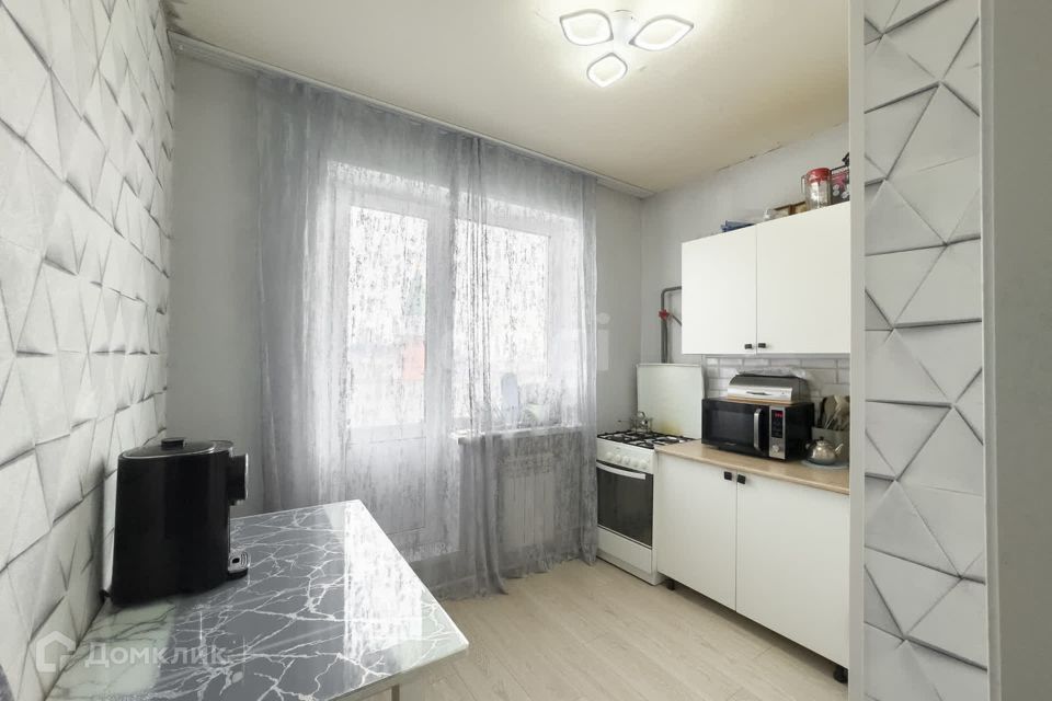 Продаётся 3-комнатная квартира, 53.8 м²