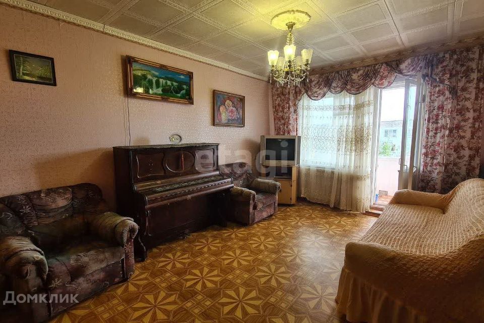 Продаётся 3-комнатная квартира, 67.8 м²