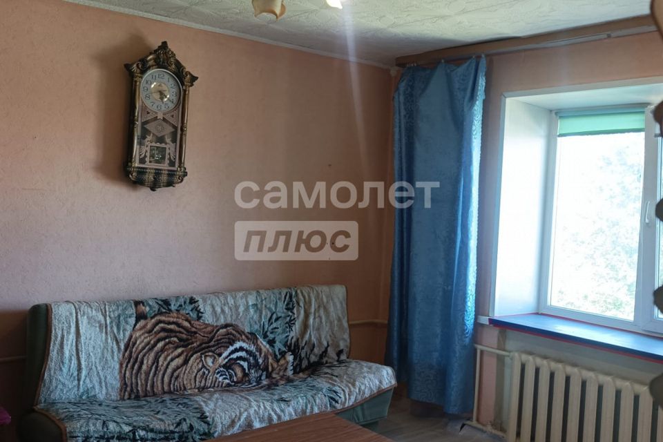 Продаётся 2 комнаты в 2-комн. квартире, 27.4 м²