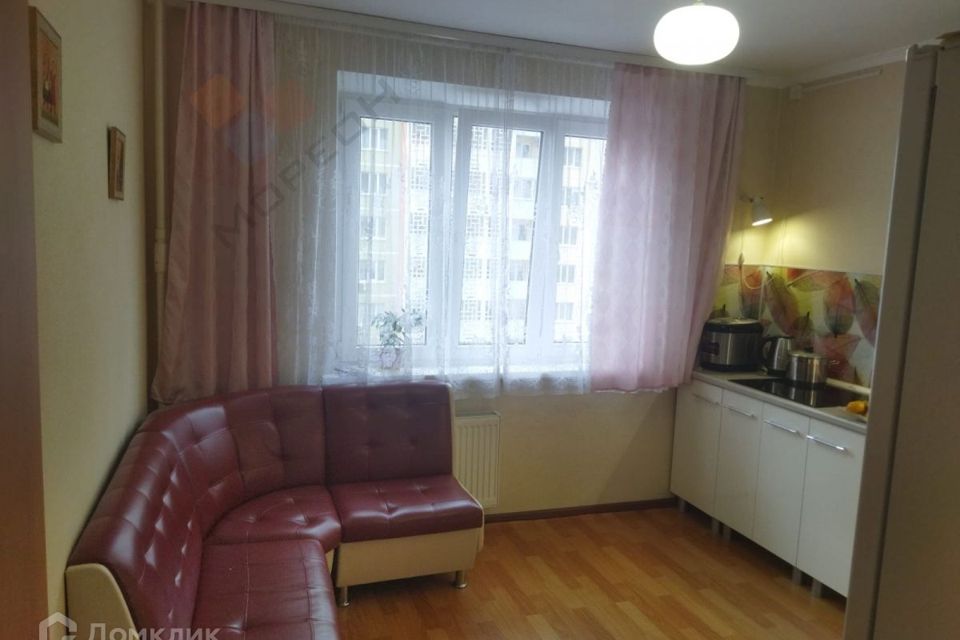 Продаётся 2-комнатная квартира, 62.3 м²