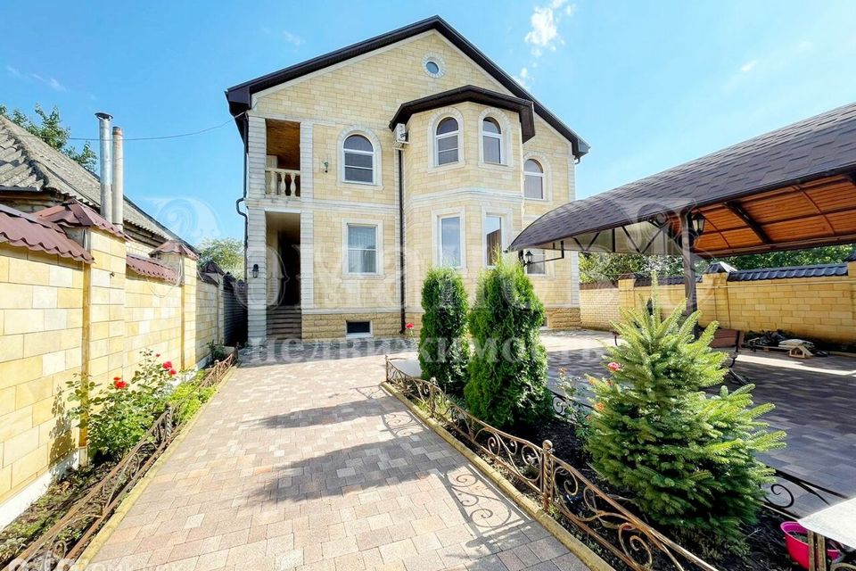 Продажа домов в ставрополе фото Купить Трехэтажный Дом в микрорайоне № 34 (Ставрополь) - 5 объявлений о продаже 