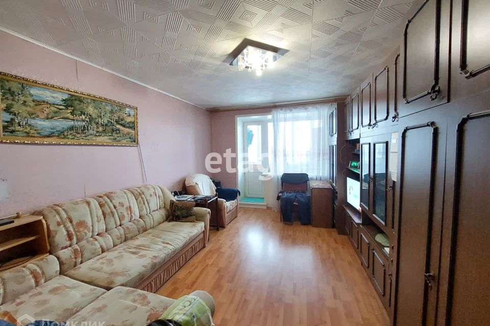 Продаётся 3-комнатная квартира, 55.3 м²