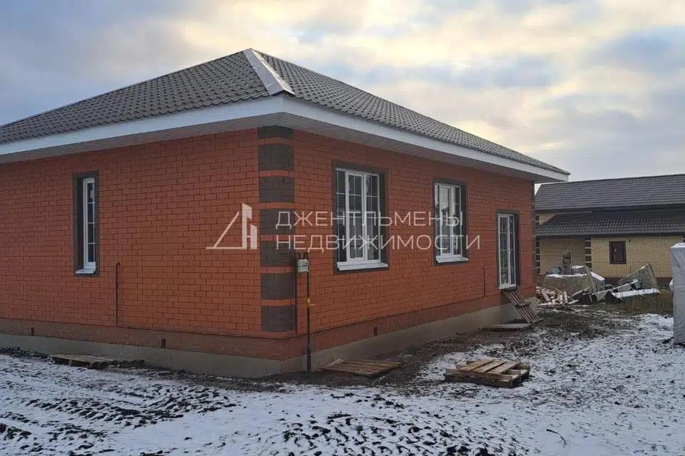 Продаётся 1-этажный дом, 100 м²
