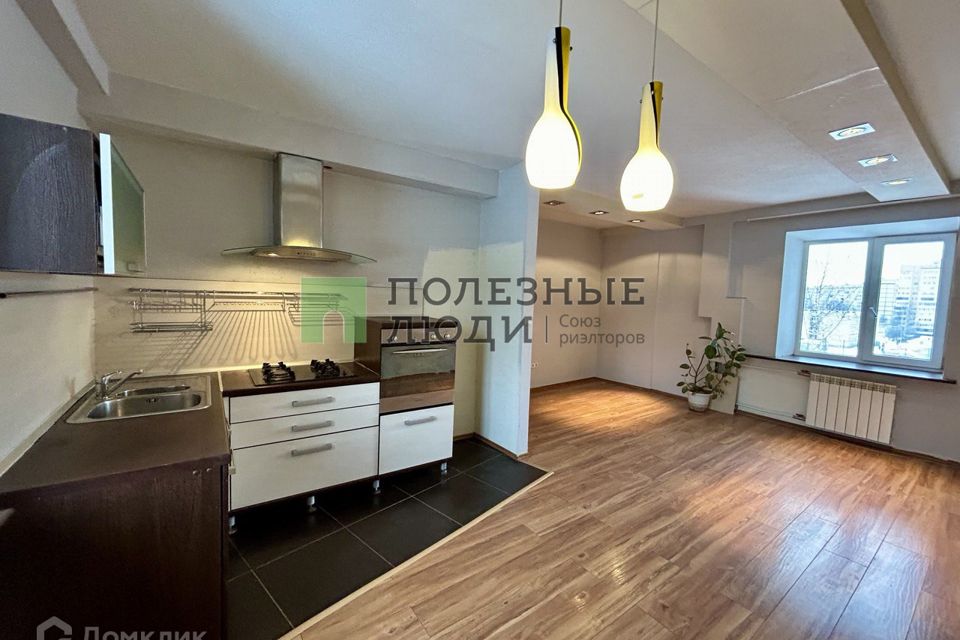 Продаётся 3-комнатная квартира, 71 м²