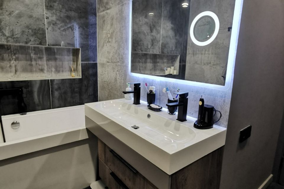 Сдаётся 2-комнатная квартира, 55 м²