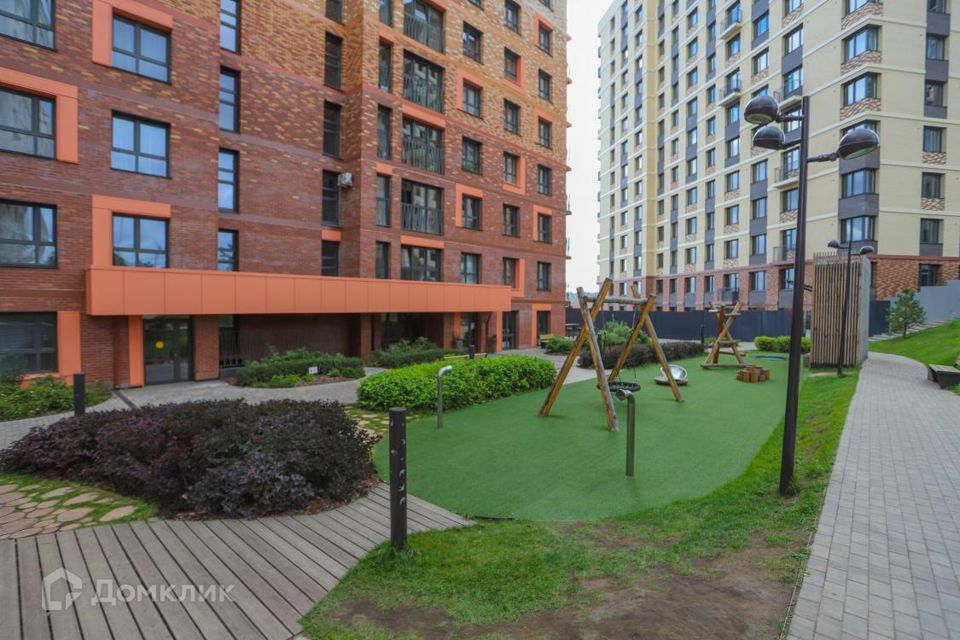 Продаётся 3-комнатная квартира, 125 м²