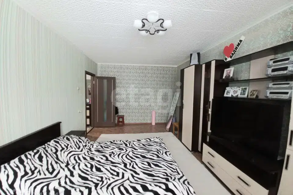 Продаётся 1-комнатная квартира, 37.8 м²