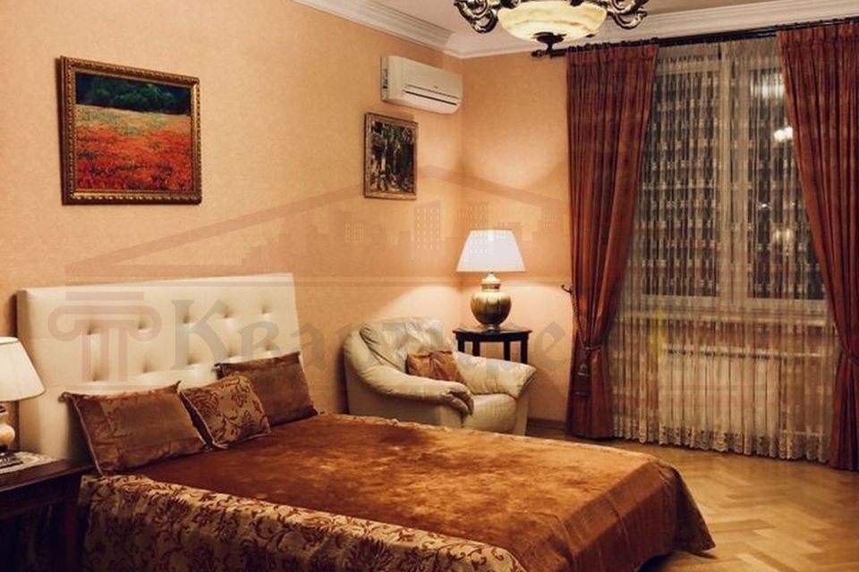 Сдаётся 3-комнатная квартира, 105 м²