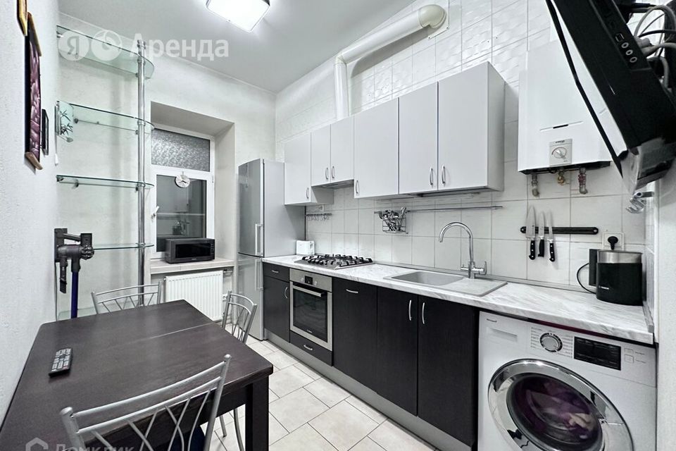 Сдаётся 2-комнатная квартира, 61 м²