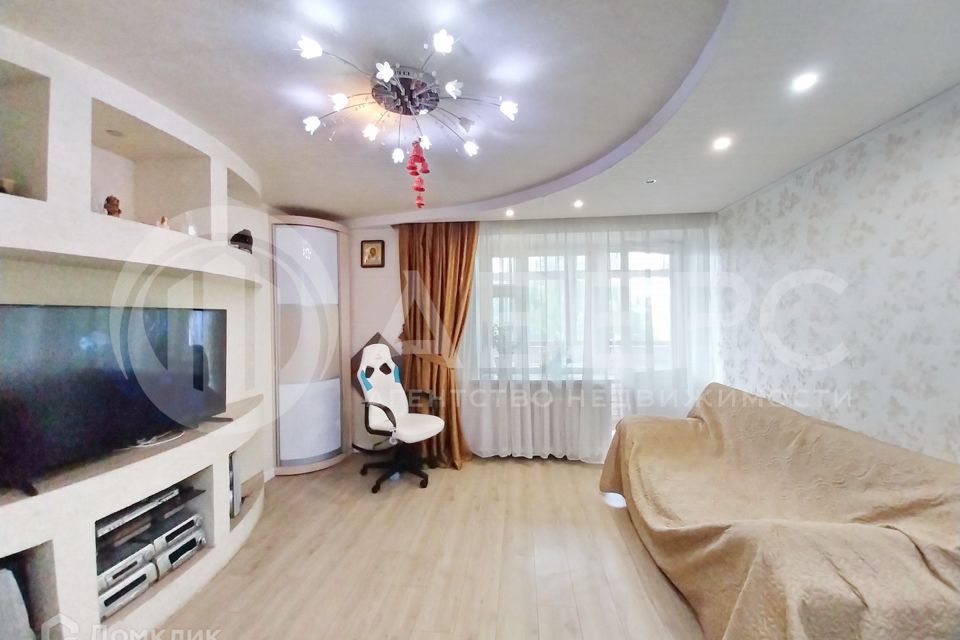 Продаётся 3-комнатная квартира, 58.4 м²