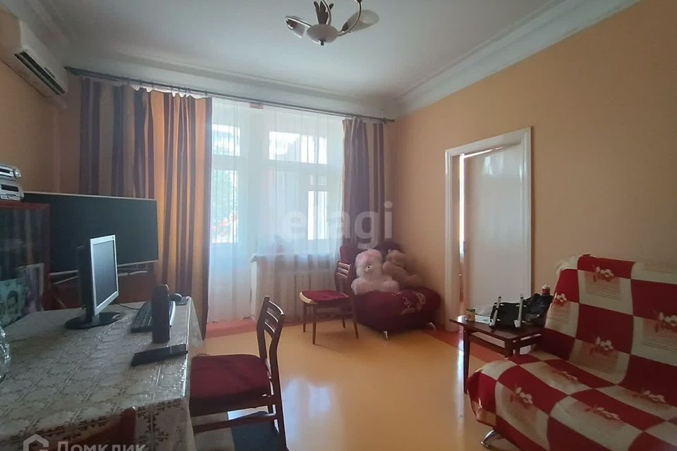 Продаётся 3-комнатная квартира, 76.4 м²