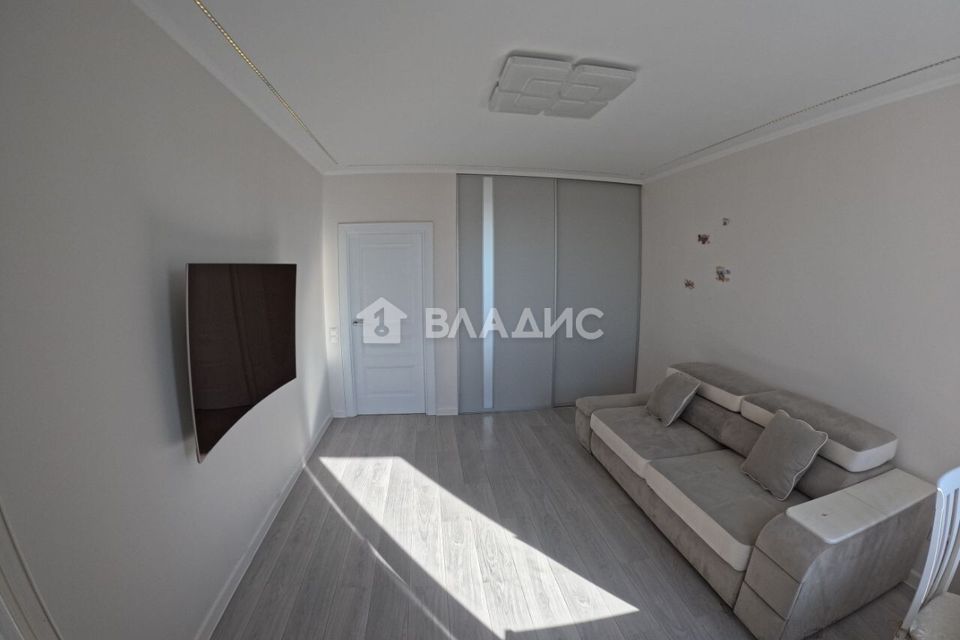 Продаётся 1-комнатная квартира, 49 м²